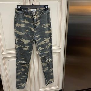 Forever21 camo jeans
